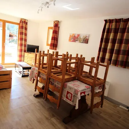 Arrondaz C - 3 Pièces Pour 6 Personnes 193073 Modane